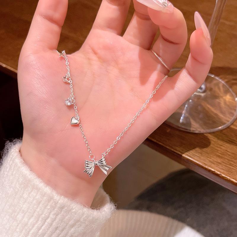 Light Luxury Niche Titanium Steel Necklace Women's Senior Design Sense Zircon Bow Clavicle Chain Neck Chain