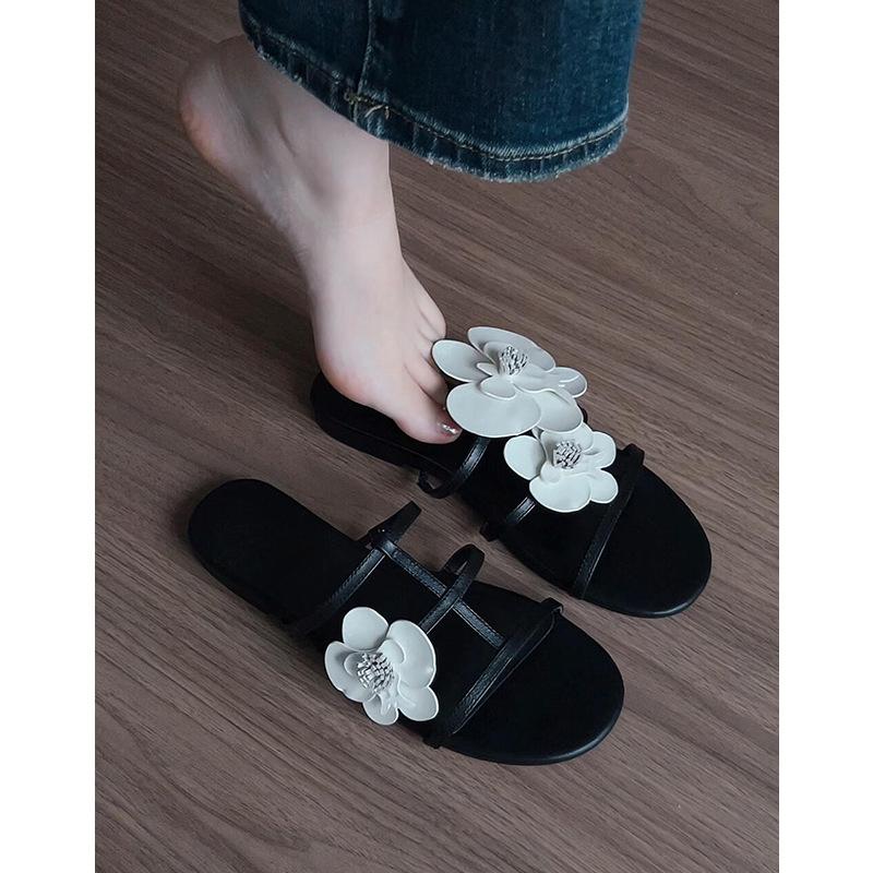 Sheepskin Version of Flower Flat Bottom One-word Slippers Women's Summer Wear Holiday Beach Open-toed Cold Slippers
