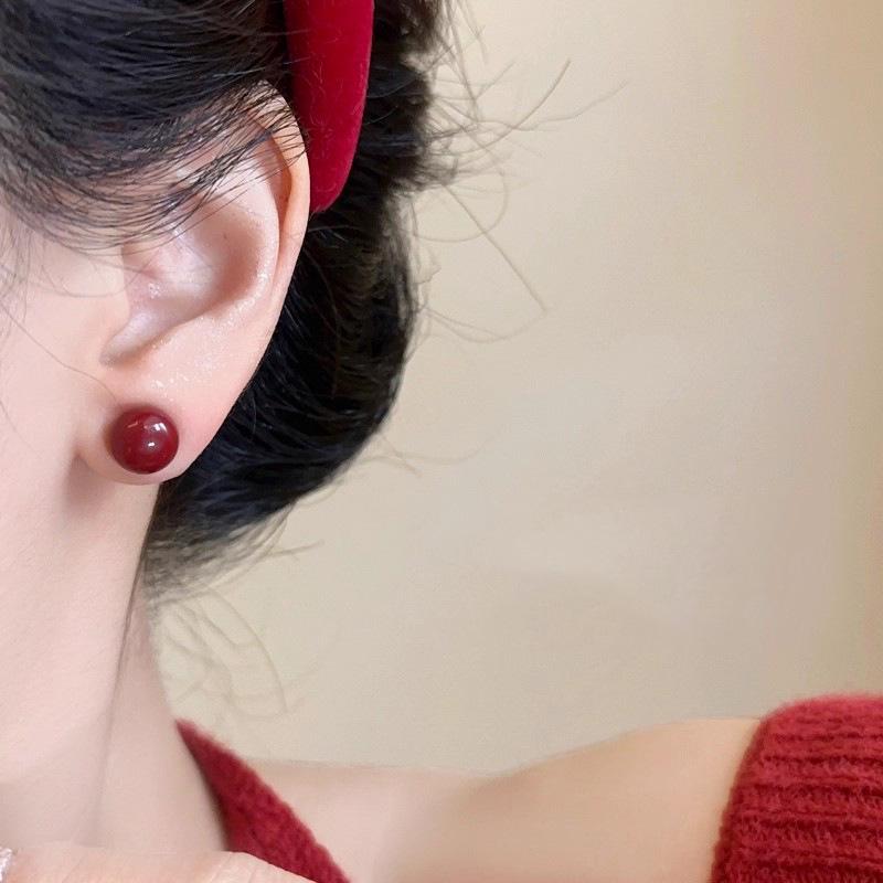 S925 Sterling Silver Red Mantou Pearl Stud Earrings - Retro Hong Kong Style, Elegant, High-End Fashion Accessories for Women