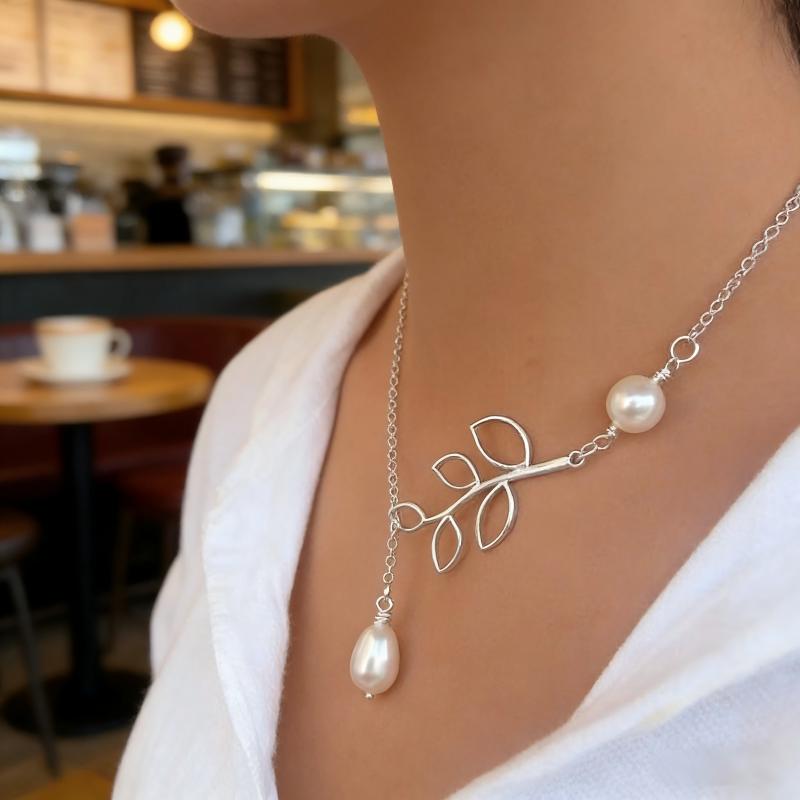 New Fashion Personality Leaf & Teardrop Pearl Pendent Necklace Wedding Party Women Elegant Choker Chain Necklace