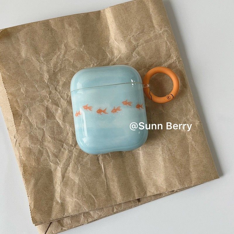 

Early Spring Blue Smudging Goldfish for Airpods4 Bluetooth Headset Case Airpods2/3 Protective Case Apple Second Generation Headset Case Soft Case airpods pro2 pro2 and pro Neutral, mind carefully