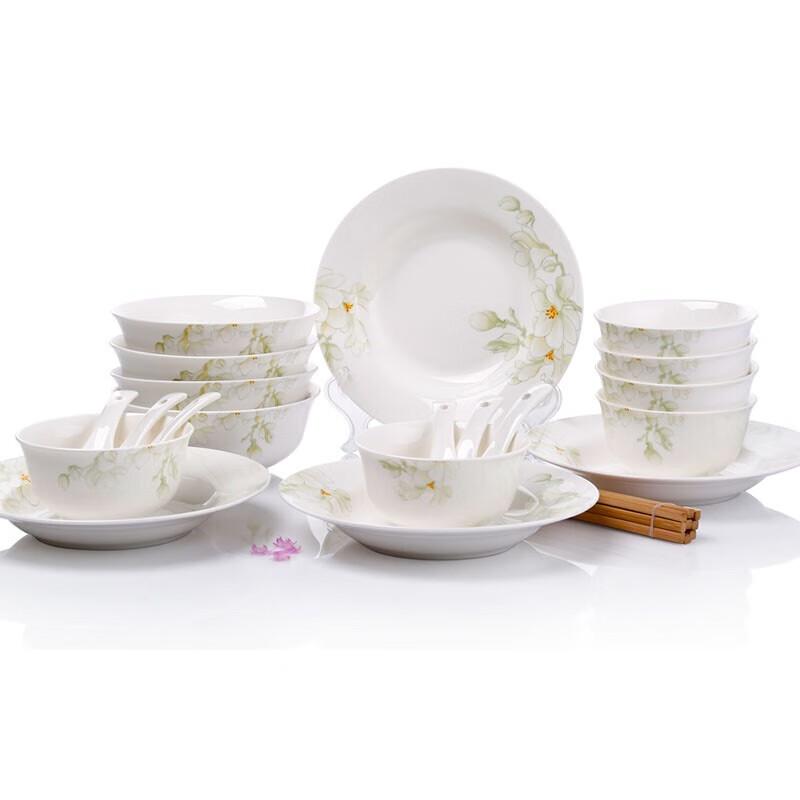 

Louis Fiss White Magnolia 26-Piece Ceramic Dinnerware Set