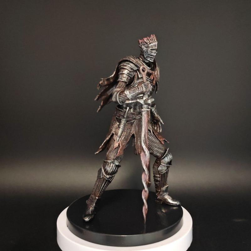 1PC Dark Souls 3 Salary King Incarnation Knight Undead Soldier Model Tabletop Figure Ornament