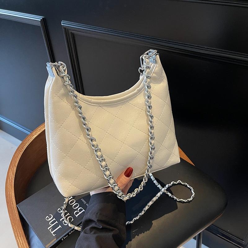 Rhombus Chain Bag Women's Large-capacity 2025 New Messenger Bag Women's Shoulder Underarm Bag Premium Commuter Bag