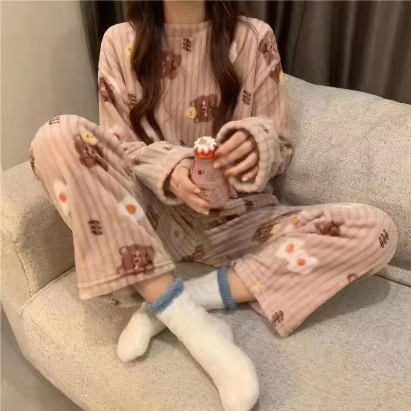 Autumn Winter NEW Flannel Women Thermal Thickened Pajamas Set Loose Cute Cartoon Print Home Suit Two-piece Set For Women Pajamas