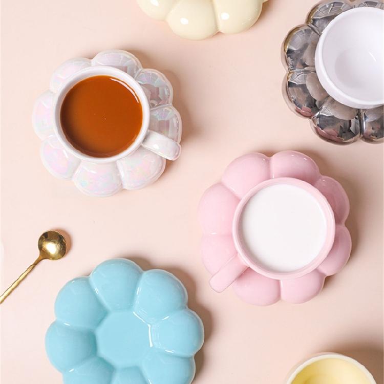 200ml Ceramics Coffee Mugs with Flower Shape Saucers Porcelains Drink Cups Unique Coffee Cups Gift for Women Girlfriend