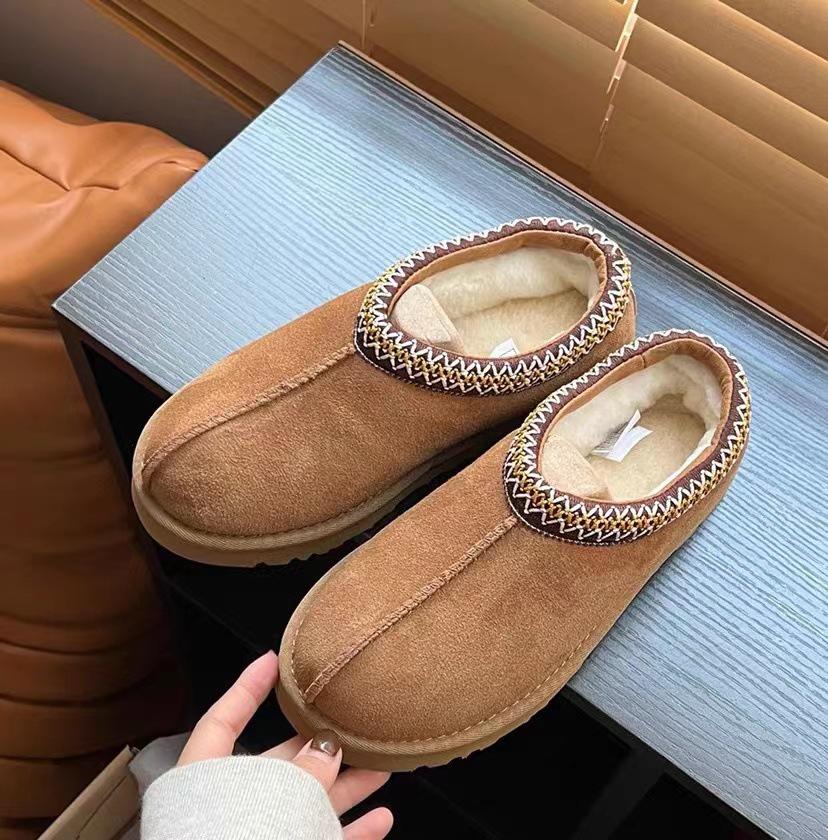 Women's Ethnic Style Genuine Leather Snow Boots - Winter 2025 Velvet Lined, Thick, Fashionable, Anti-Slip, All-Match, Hot-Selling