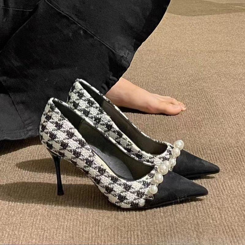 Women's Fashion Slim Heel Shoes Autumn New Pointed Head Shallow Mouth Beaded Matching Color Temperament High Heels