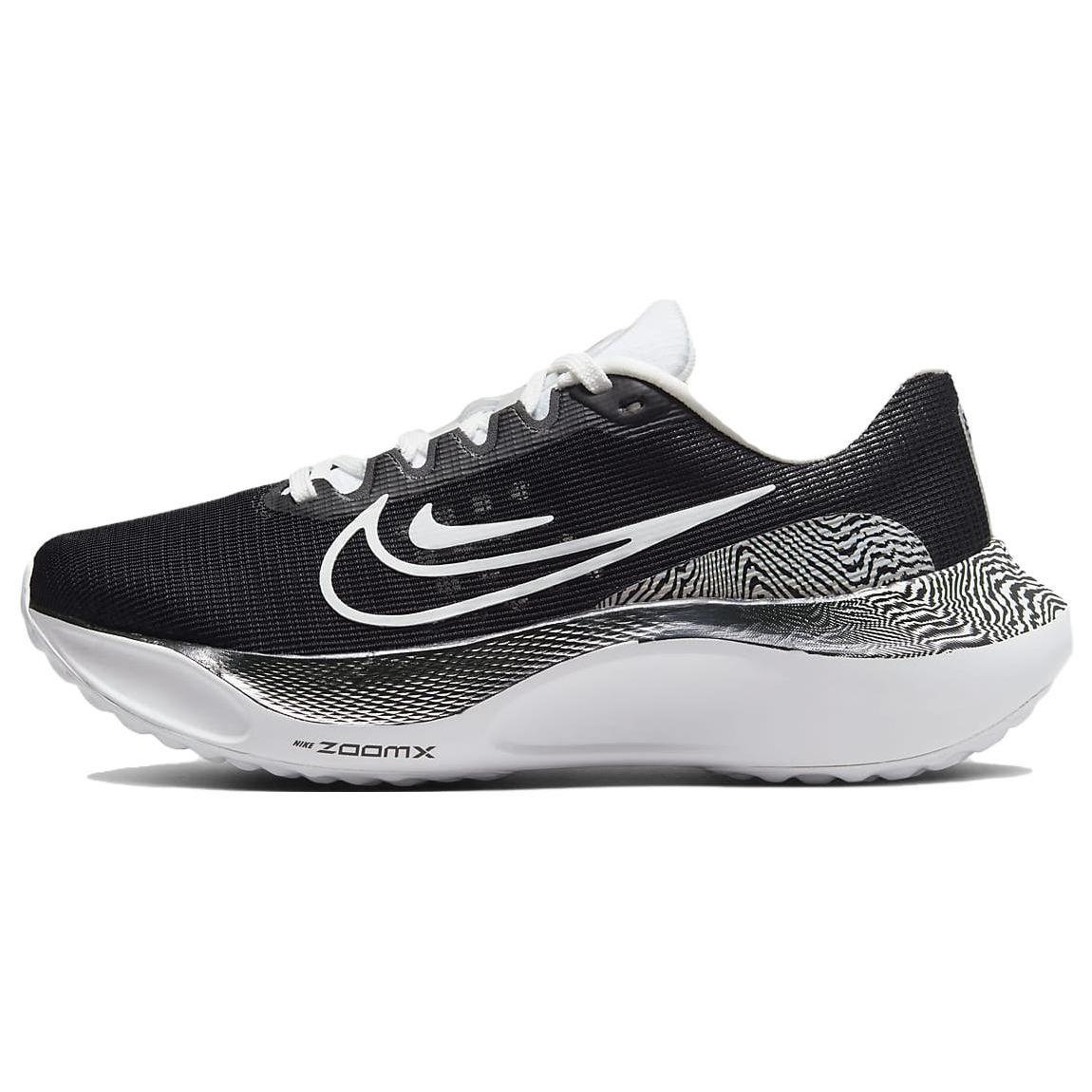 

Женские кроссовки Nike Zoom Fly 5 Premium Soundwave черно-белые DR9963-001 36