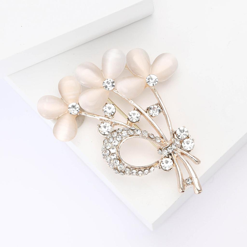 Kreatives Design Legierung Opal Bouquet Brosche High-End Temperament Damenbekleidung Brosche Ornament Anstecknadel