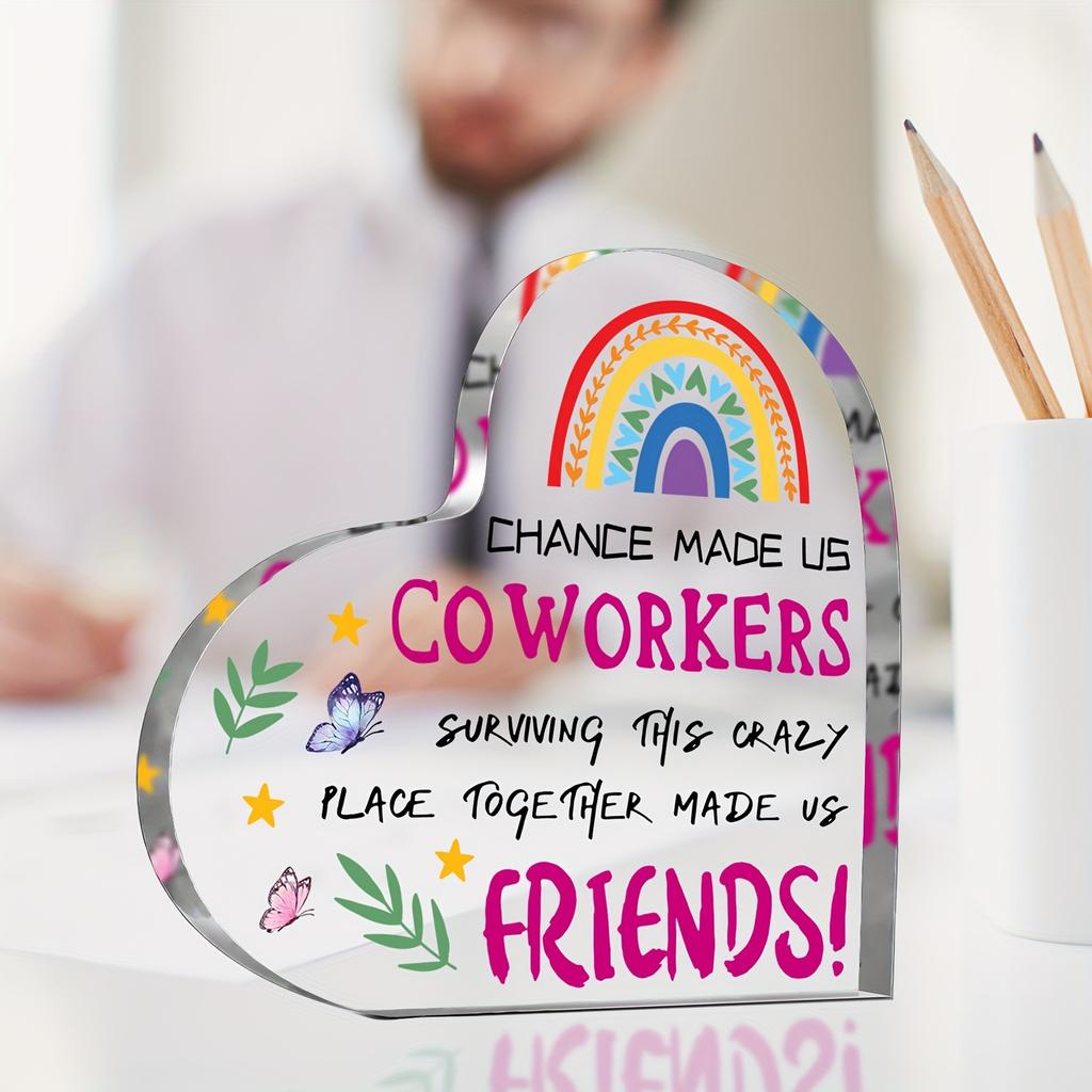 Thank-You Gift for Colleagues, A Heart-Shaped Acrylic Decorative Plaque Desktop Statue, Suitable for All Occasions, A Gift for Colleagues and Friends