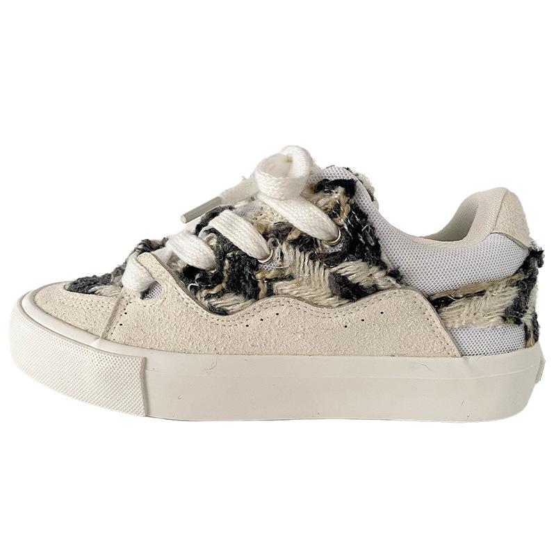 

X300 Ретро хлебные туфли в гонконгском стиле женские туфли 2025 новый нишевый оригинальный дизайн обувь для скейтборда плоская подошва маленький аромат 44