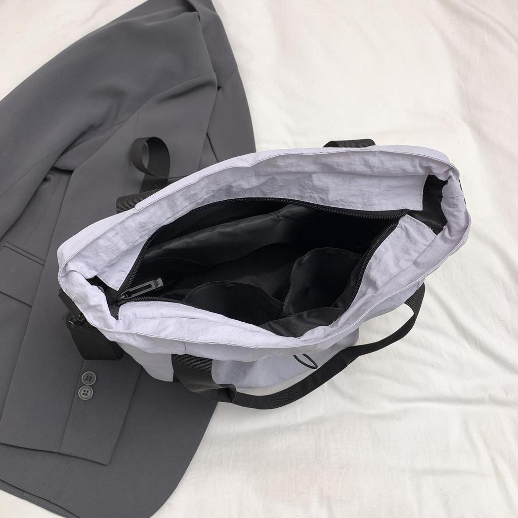 Vielseitige Damen-Schultertasche aus Nylon - Tragetasche mit großem Fassungsvermögen für Freizeit oder Kurztrips