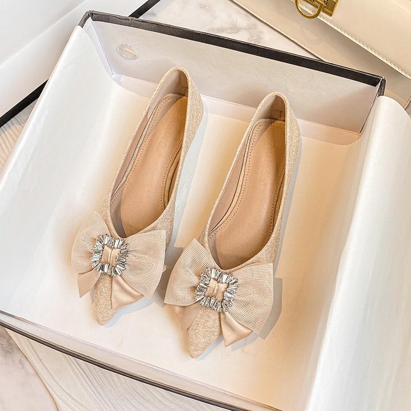New Women Flat Shoes Beautiful Bowknot Pointed Toe Boat Shoes Comfortable Slip-on Loafers