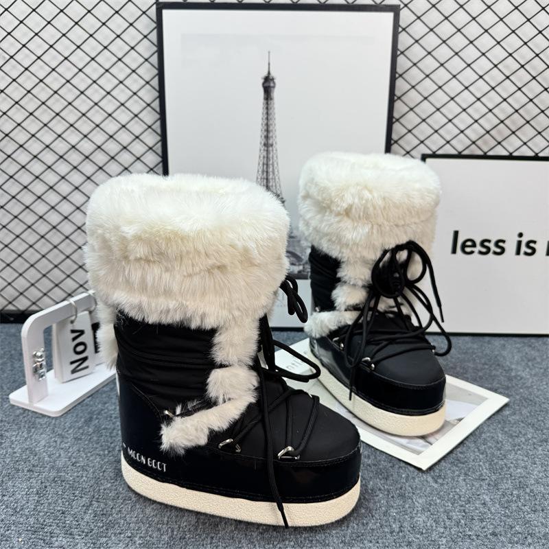 

Thick-soled snow boots for women are heightened in winter, piled, non-slip and warm, fat pier pier moon boots, small size 33 short boots. 40 чорний