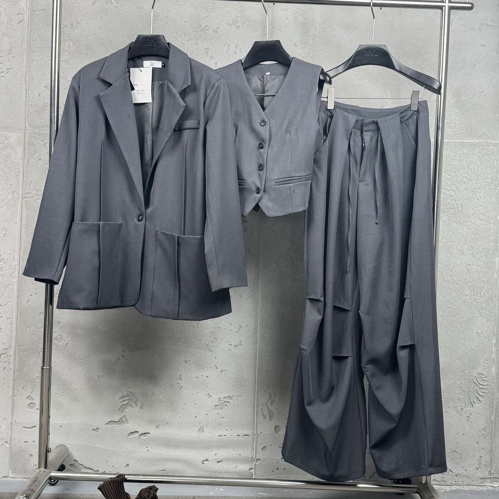 Women's Trendy Three-Piece Suit: Draped Blazer, High-Waist Wide-Leg Pants, and Vest for Spring and Autumn