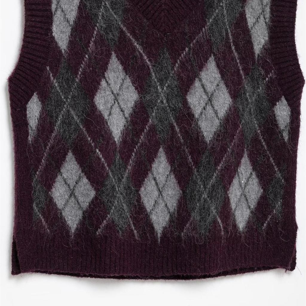 Spring 2025 Women's Fashion V-Neck Sleeveless Diamond Knit Vest