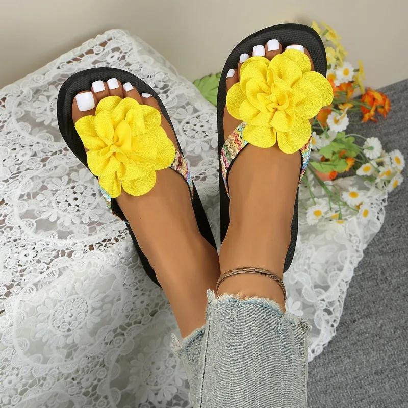 New Non-slip Platform Flip-flops Wear Fashion Wedges Sandals Female Summer National Style Flower Beach Slippers