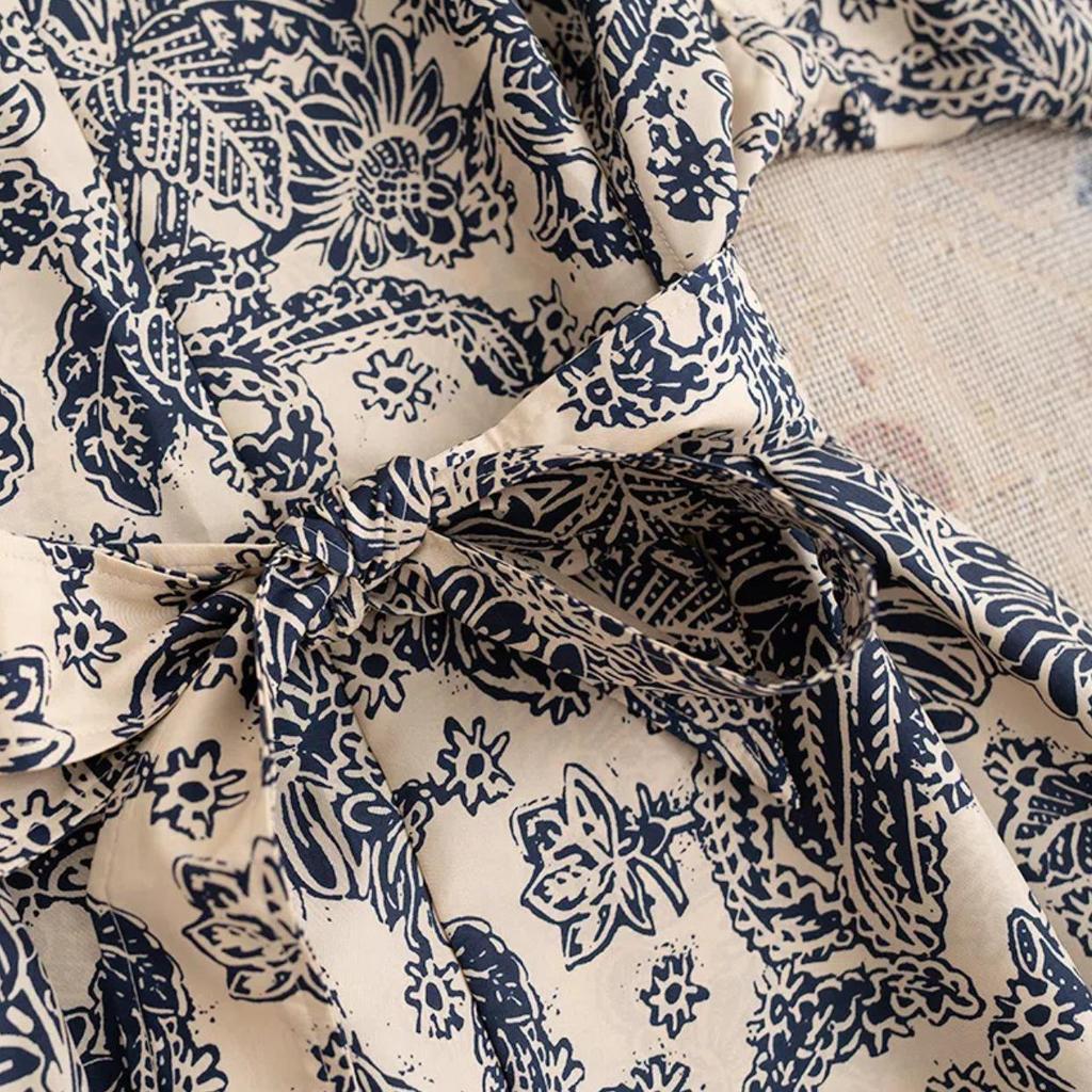 Nanyou Mulberry Silk Tie-Up Dress: Stylish and Slimming for Outings and Travel
