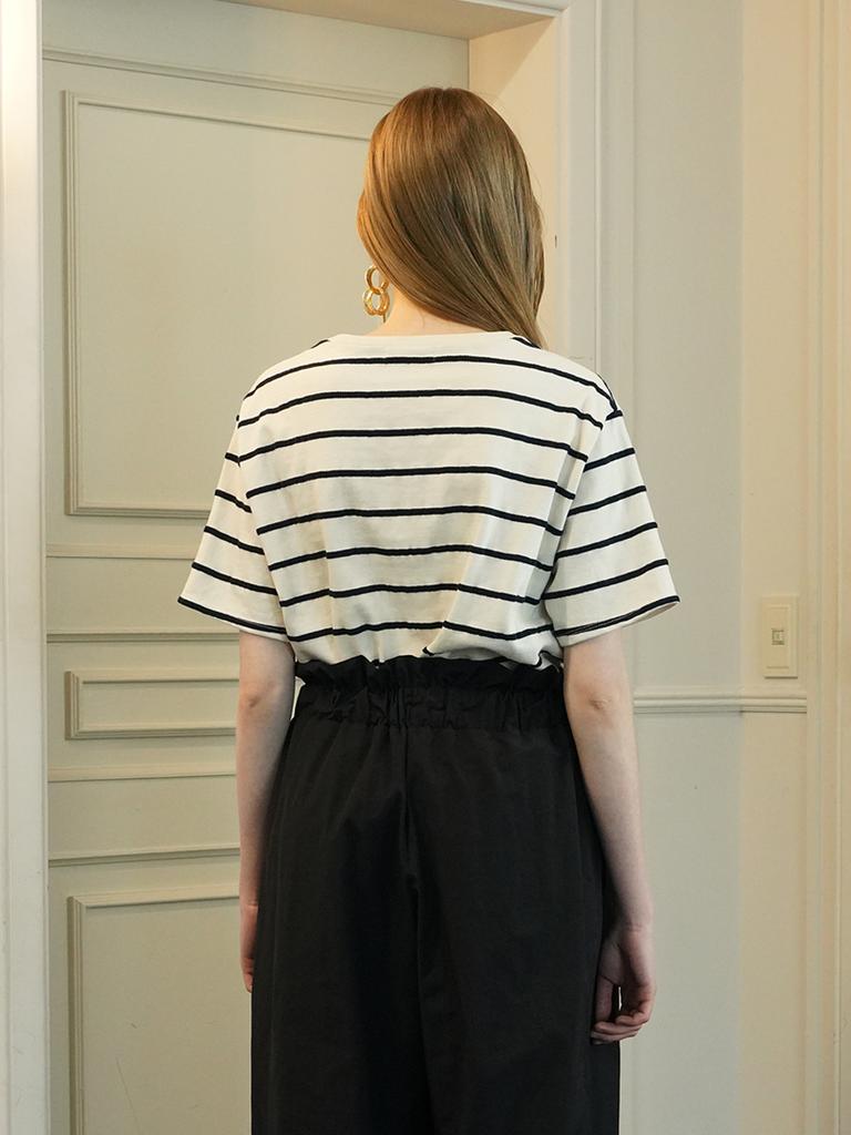 MUSE BY ROSE Bianca Striped Top (White)