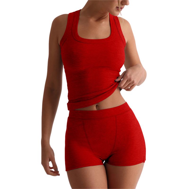 

Women s Y2K Slim Fit Tank & High Waist Shorts Set L яскраво-червоного кольору