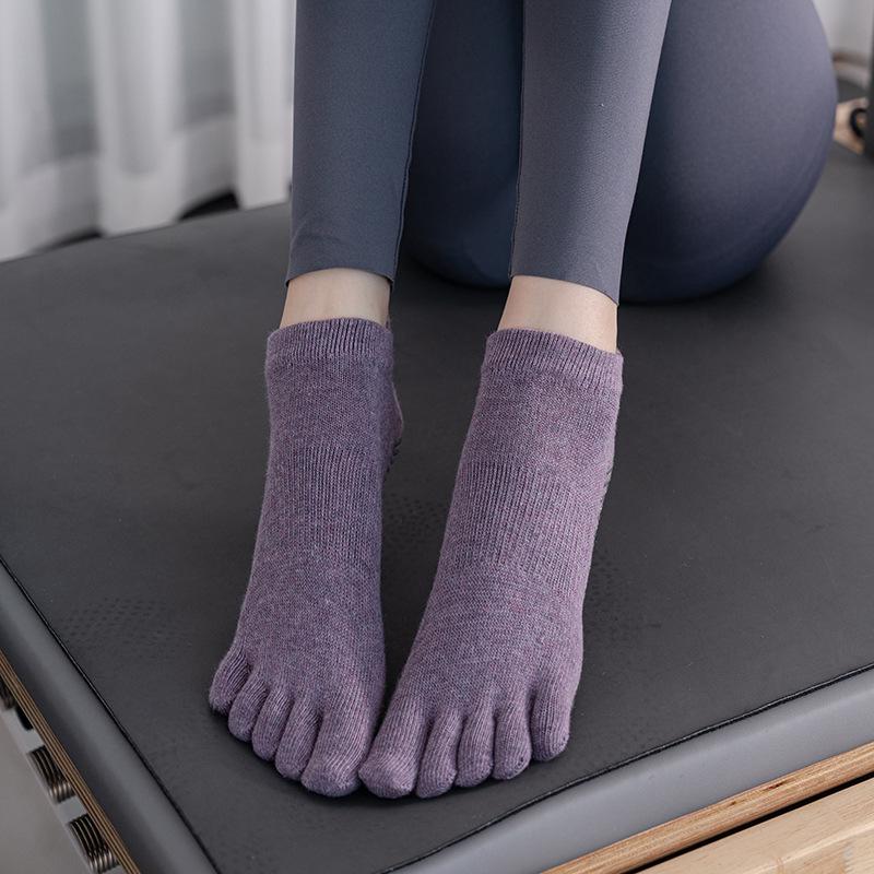 Șosete cu cinci degete ToeSox fără spate, antiderapante pentru yoga și pilates - Calitate pentru toate anotimpurile