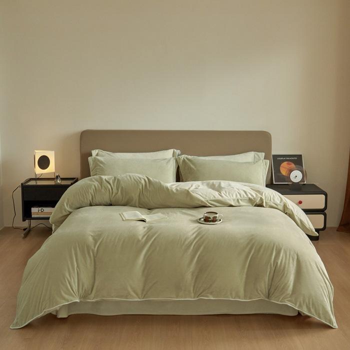 Light Luxury High-End Thickened Milk Fleece Four-Piece Set, Warm Coral Fleece Quilt Cover, Anti-Static Bed Sheet Three-Piece Set