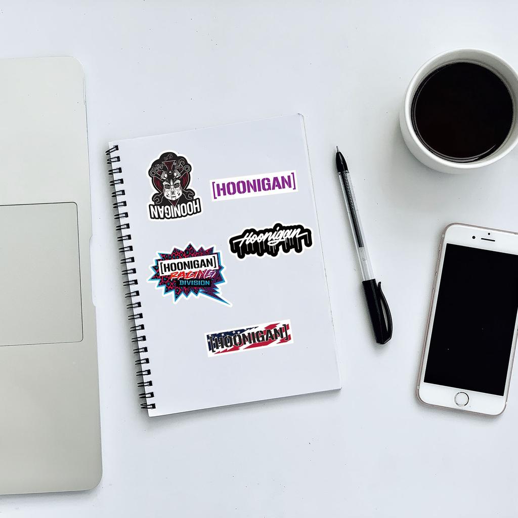 10/52 Pezzi Adesivi Hoonigan Hoonigan Auto da Corsa JDM Adesivi Graffiti per Fai da Te Bagagli Laptop Skateboard Moto Bicicletta Adesivo