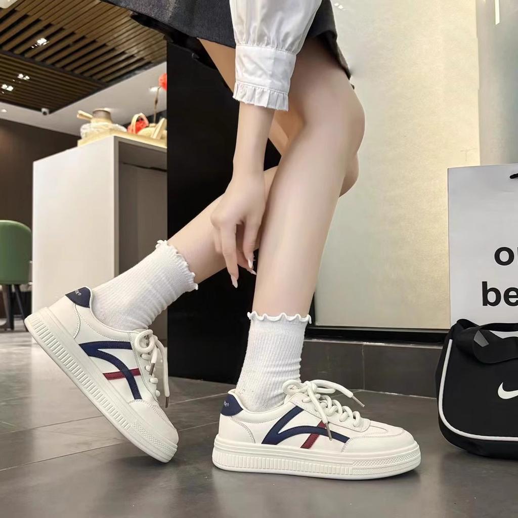Little white shoes women's 2025 new fashion sports and leisure lace-up flat-bottomed versatile thick-soled color matching comfortable board shoes