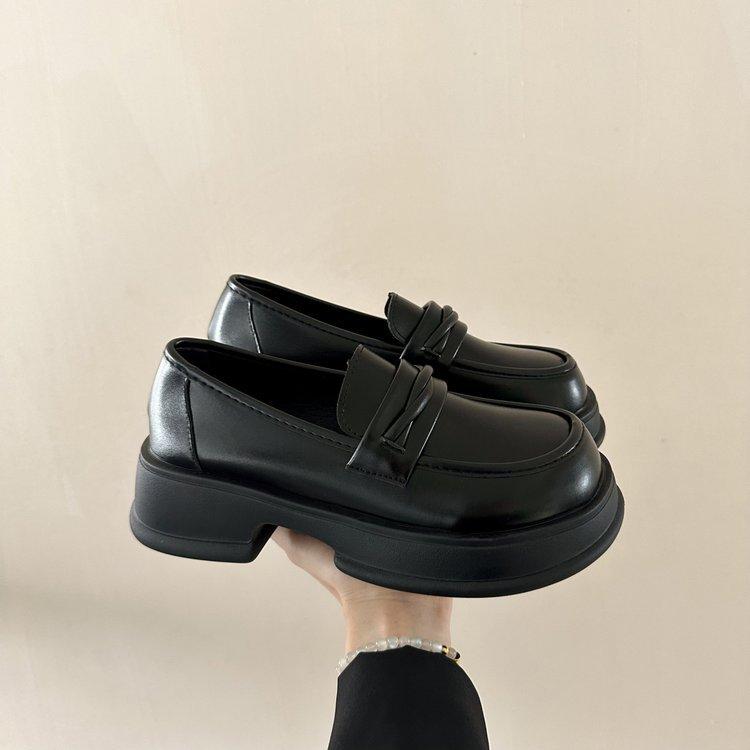 

Commuter small leather shoes women s college spring and autumn 2025 new Mary Jane single shoes British style jk single shoes 35 чёрный