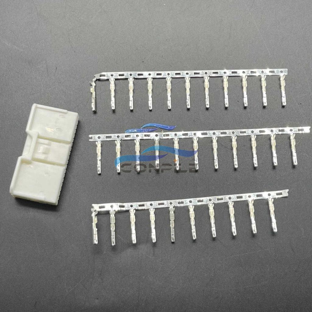 1pc for Toyota Lexus 90980-12422 32PIN car module wiring harness plug connector