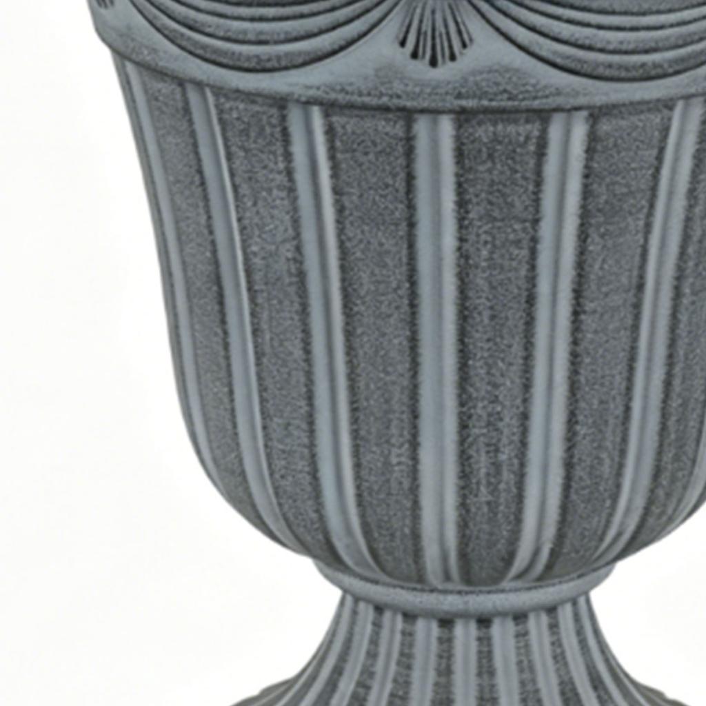 Outdoor Plant Pot European Retro Plastic Planter Flower Pot for Patio Lawn Garden Decoration
