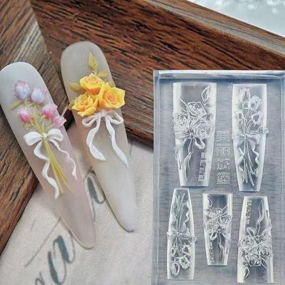 Fiori Rosa Unghie Silicone Forma a Rilievo Stampo per Nail Art Decorazione Unghie 3D Accessori Salone di Bellezza Strumento Manicure