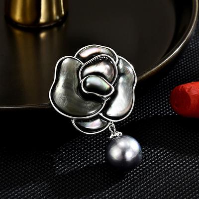 Women's Light Luxury Design Elegant Imitation Pearl Camellia Flower Brooch Fashionable Versatile Niche Design Brooch