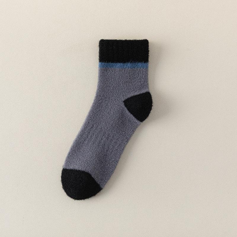 Men's Woolen Thickened Mid-calf Socks for Winter, Suitable for Sports, Sweat-absorbing and Odor-resistant, Autumn-winter Long Socks