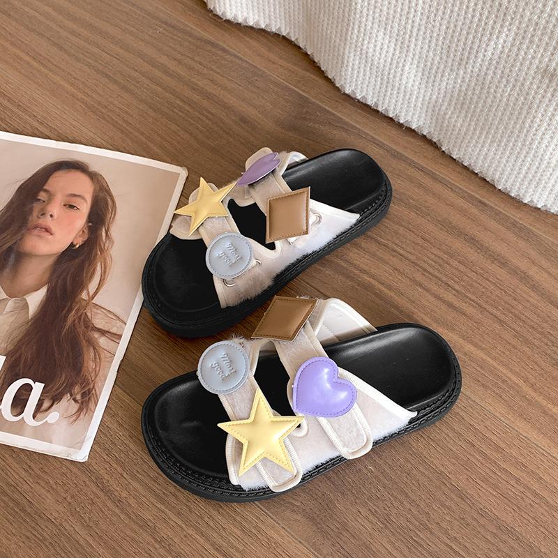 

Retro popular black thick-soled flip-flops women s summer wear 2025 new with skirts versatile cool slippers 40