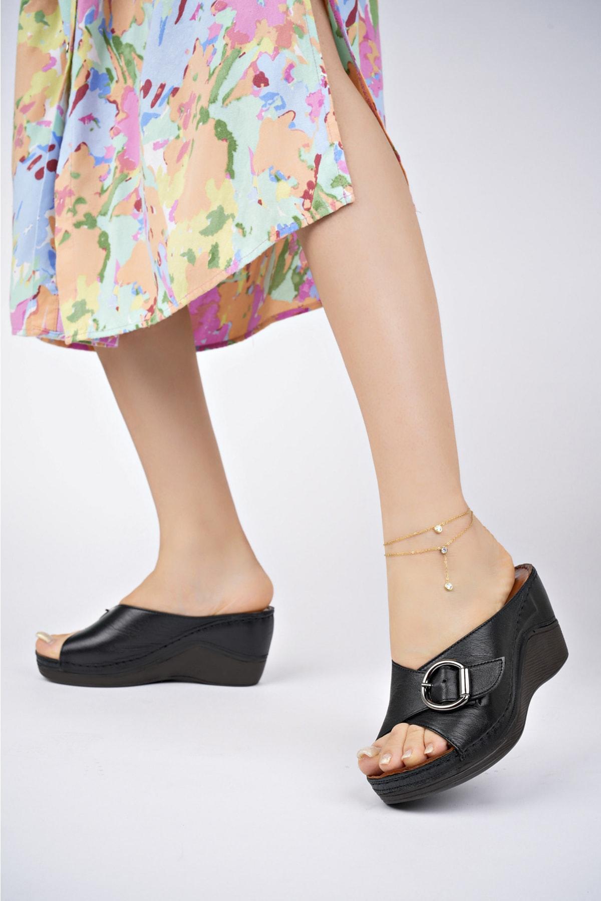 

Черные женские кожаные тапочки из натуральной кожи