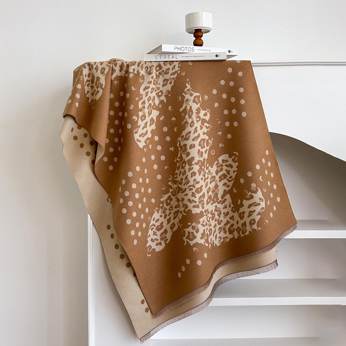 

Elegant intellectual style thickened winter shawl women travel versatile multi-functional warm scarf leopard print scarf 185*65cm