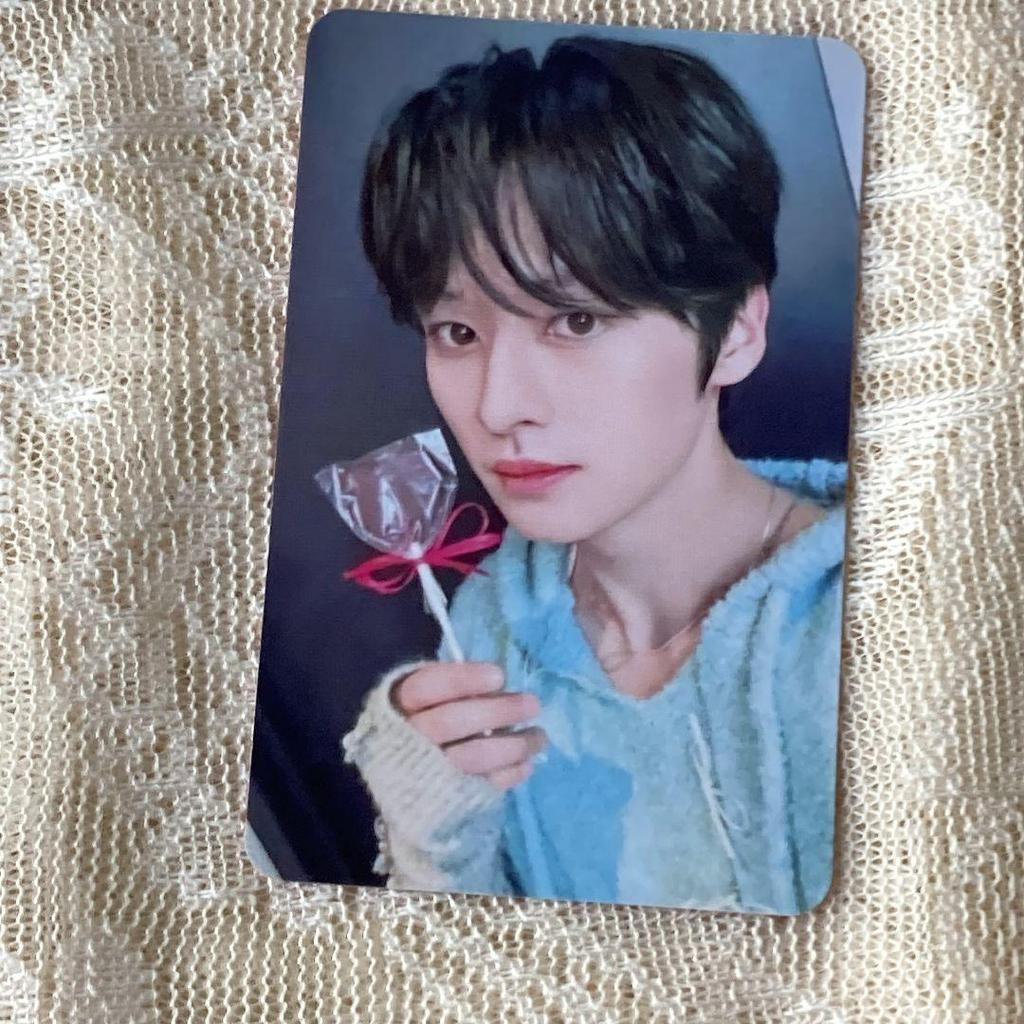 [USED] Reno Wins StrayKids Raku-STAR Stray Kids Trading Card