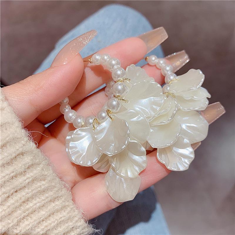 Silver needle super fairy fringed petal pearl earrings, exaggerated temperament flower earrings earrings 925 silver needle