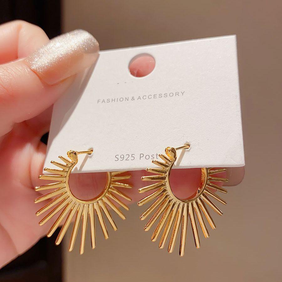 Silver Color Shinning Earrings For Women Sun Shape Sexy Girl Fashion Trendy Jewelry Gift Party Wedding pendientes