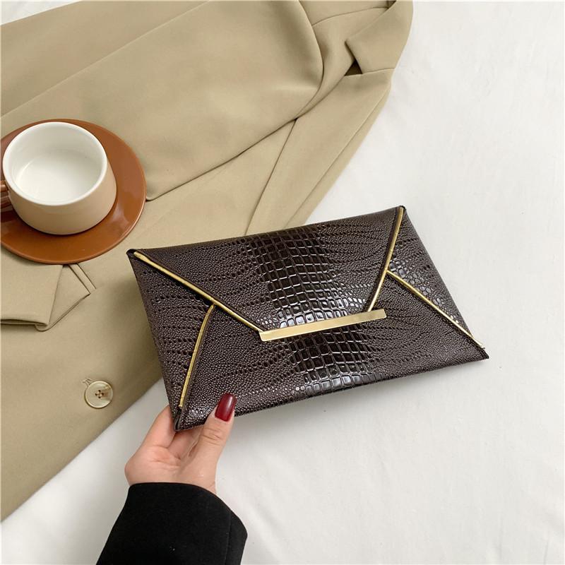 

Модная ретро маленькая сумка женская 2025 весна новая универсальная ins текстурная сумка-клатч иностранный стиль женская коричневый