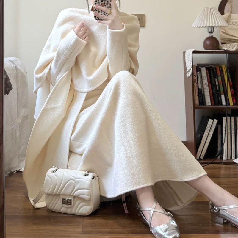 2025 Autumn/Winter Cloak & Mermaid Dress: Elegant Two-Piece Set