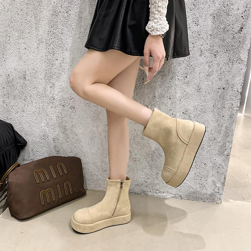 Kleine Skinny Muffin Plateau Stiefeletten Damen 2025 Herbst und Winter Neue Mode Vielseitige Höhenvergrößernde Skinny Stiefel Martin Stiefel