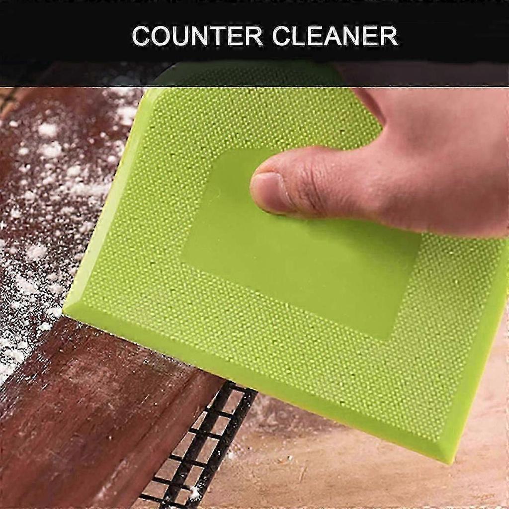 BPA-free dough scraper compatible with professionals and beginners