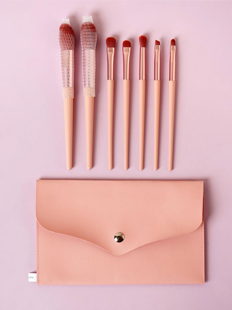 7-Piece Makeup Brush Set with Travel Pouch