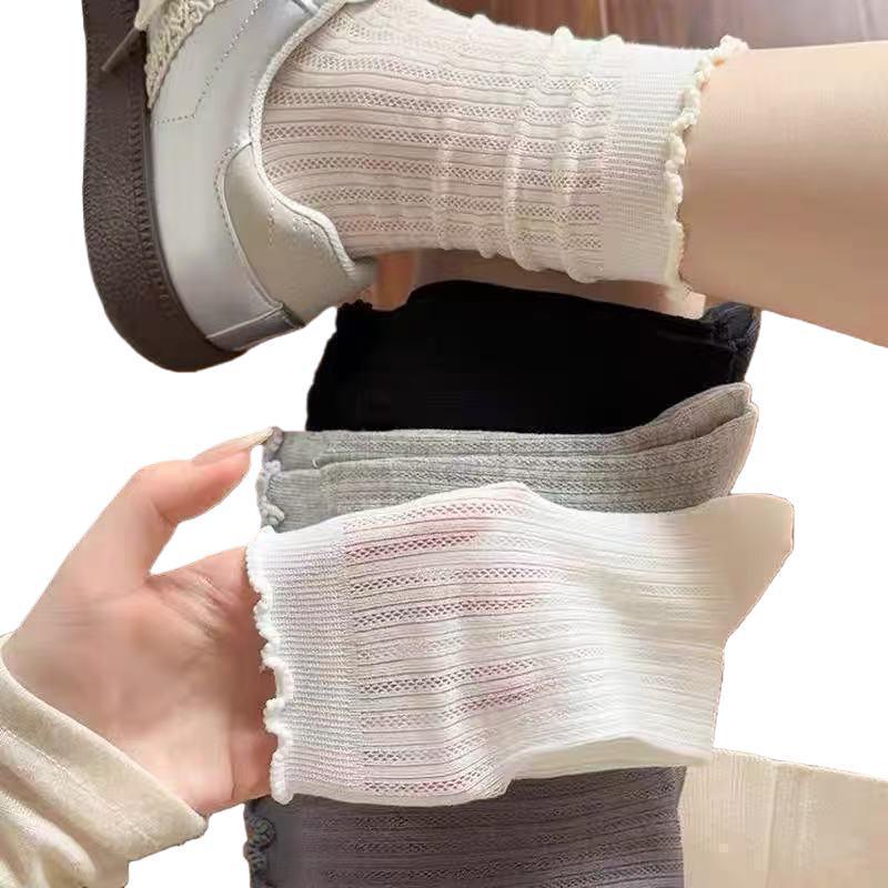 White Breathable Lace Mesh Mid-Calf Socks - Anti-Odor Summer Slouchy Design
