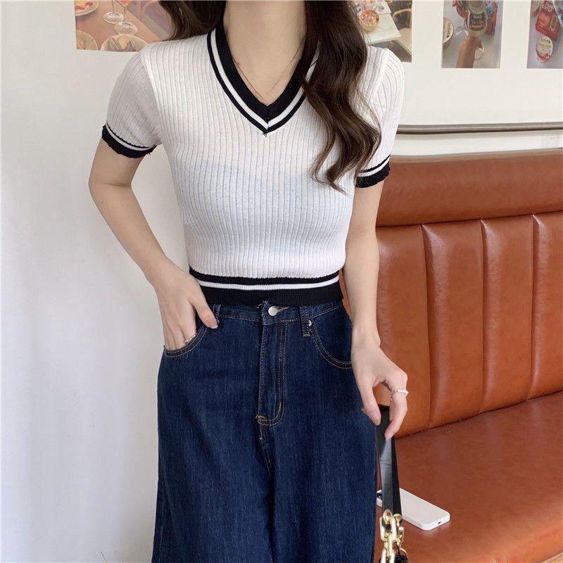 WTEMPO Dame V-hals Kortermet Stripete T-skjorter Dame Chic Vintage Sommer Ins Koreansk Strikket Slim Cropped Topper