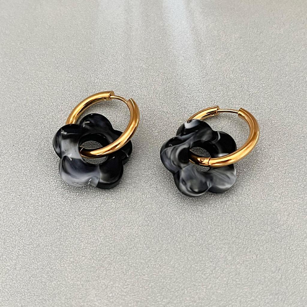 18K Gold Plated Colorful Flower Hoop Earrings - Retro Stainless Steel Jewelry for Women.