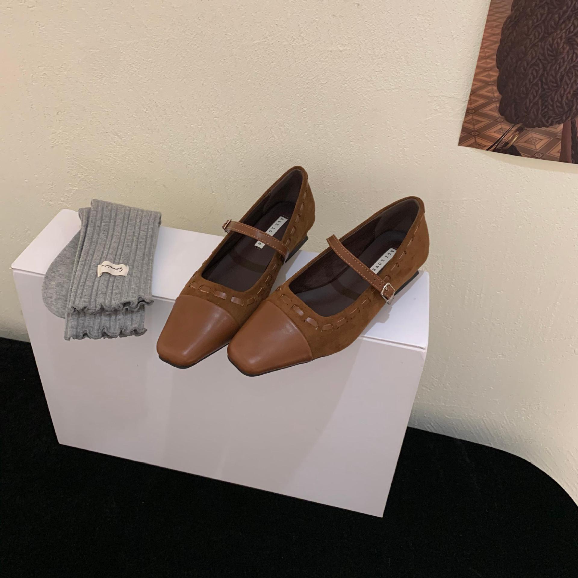 

2025 French retro thick heel new shoes Mao Mao shoes outer wear spring and autumn word with low heel Mary Jane single shoes women 39